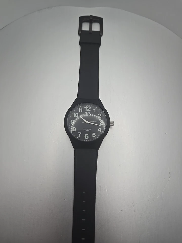 Mens Q&Q Watch, New Battery Works Great - Image 4 of 4