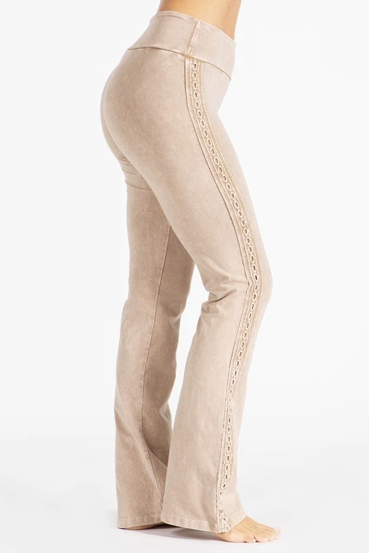 Chatoyant Mineral Washed Bootcut Pants With Side Crochet Lace Beige Medium
Opens in a new window or