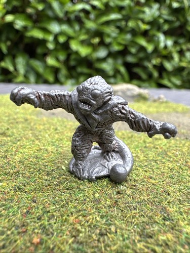 Chaos Beastman Mutant Metal Figure Vintage Citadel Miniatures FA13 - Picture 1 of 4