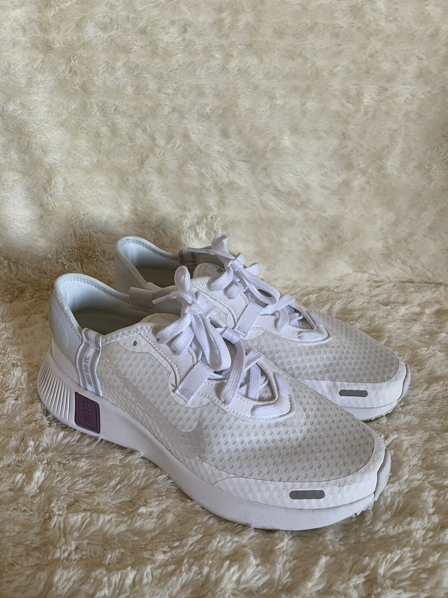 womens nike reposto white