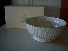 LENOX HOUSEWARMING SMALL SERVING BOWL GOLD TRIM