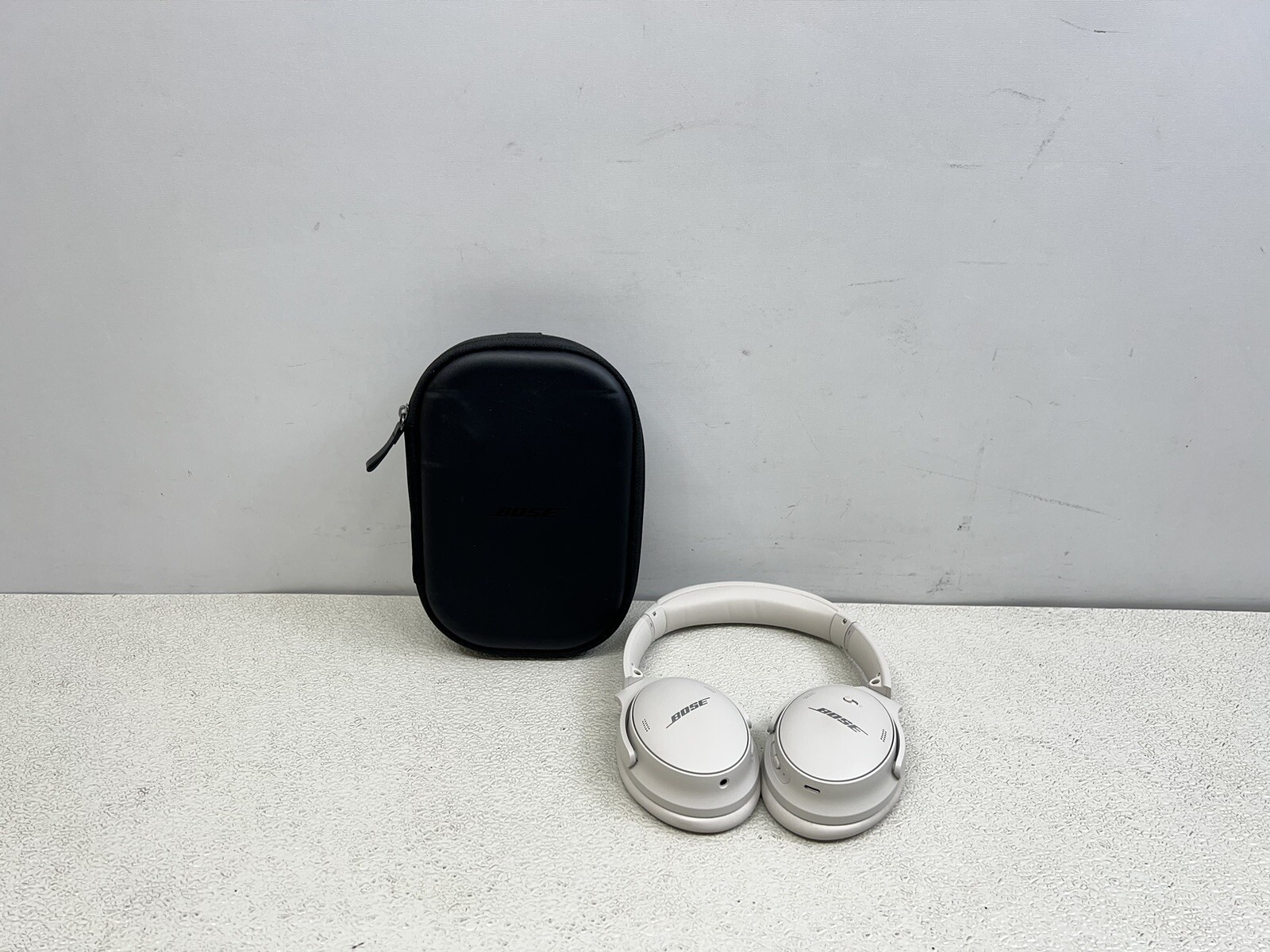 Bose - QuietComfort 45 Wireless Noise Cancelling Over-the-Ear - White Smoke --image
