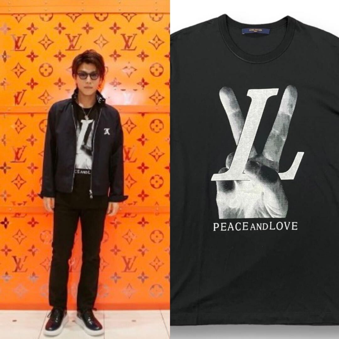 Louis Vuitton LV PEACE AND LOVE Logo T-Shirt Tops mens Size Louis Vuitton LV PEACE AND LOVE Logo T-Shirt Tops mens Size