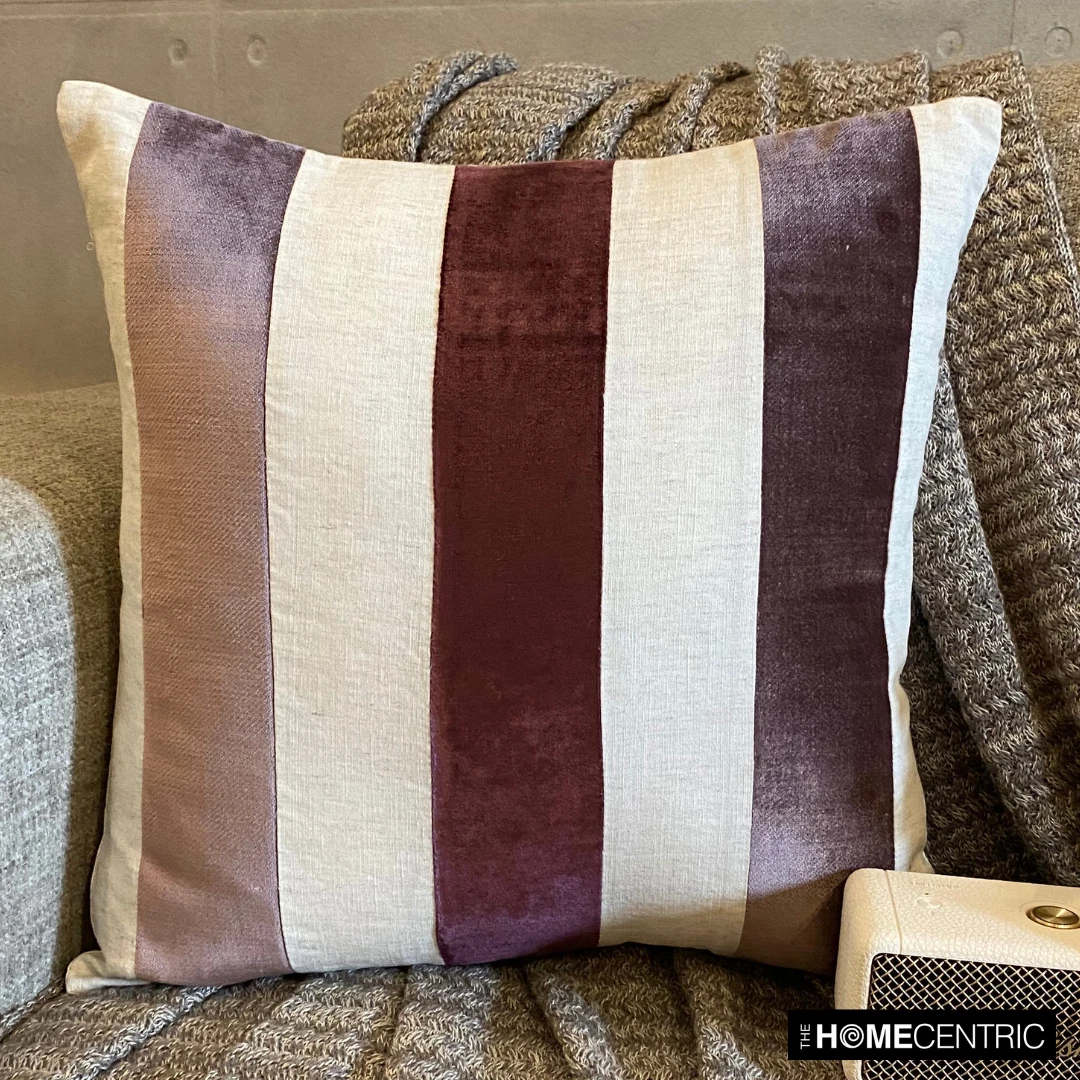 Throw Pillow Cover Pink 16"x16", Bed Decor velvet Patchwork - Velvet Band Berry
Opens in a new windo