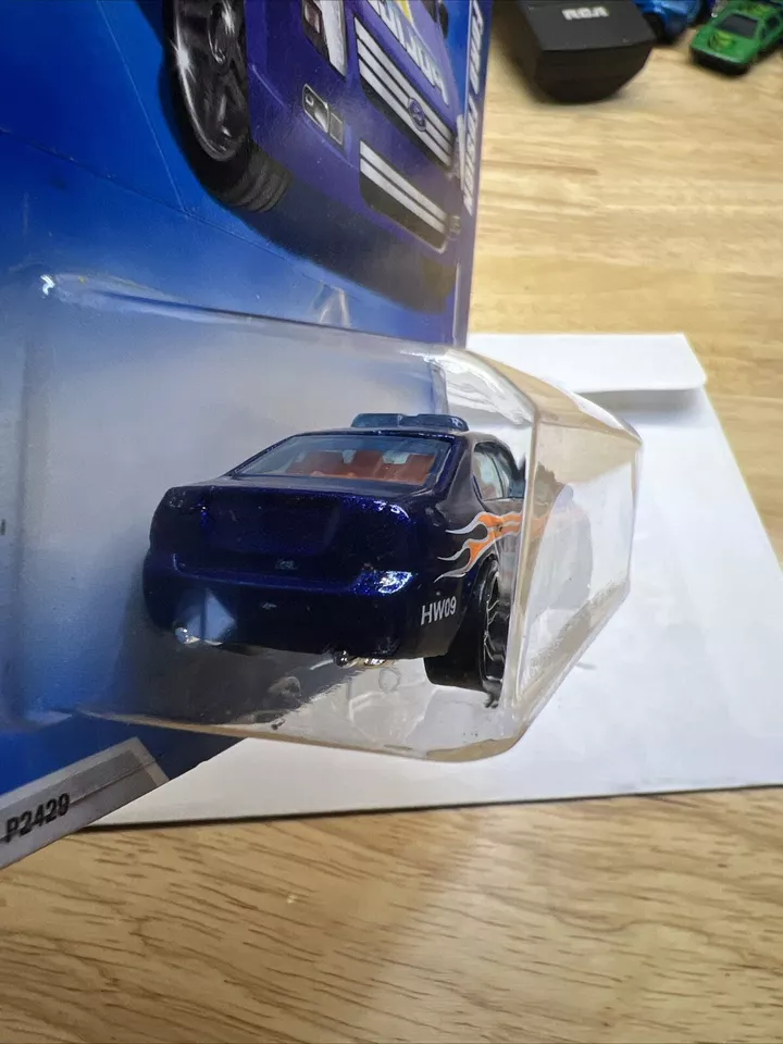 2009 Hot Wheels #109 HW City Works 3/10 FORD FUSION Police Blue Variant w/PR5 Sp - Image 4 of 4
