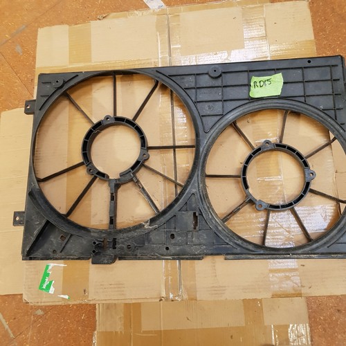*8 RD65 VW Golf 5 Lüfterzarge Kühlerlüfter 1K0121207A Eos Touran Caddy