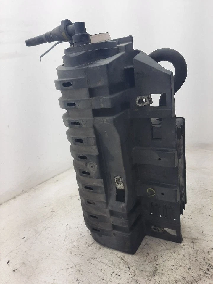 2005 FORD RANGER Fuel Vapor Canister 3.0L Auto 2wd ext cab short bed - Image 3 of 4