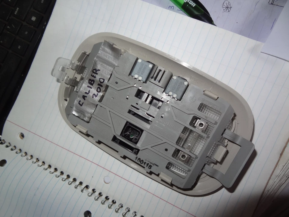 OEM 07-12 Dodge Caliber Front Overhead Console Roof Dome Light Sunroof Switch - Image 2 of 4