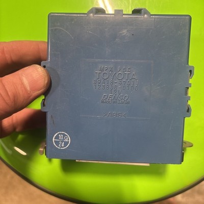 2006-2009 Toyota Prius Power Supply Source Computer Control Module 89618-47011