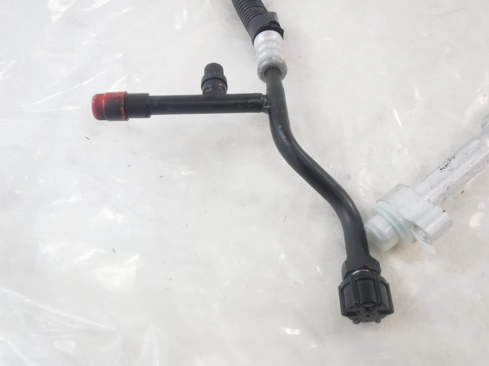 Genuine NAPA A/C Hose Assembly 282786 For 1998-2003 Ford Lobo 1/2 Ton Pickup - Image 2 of 4