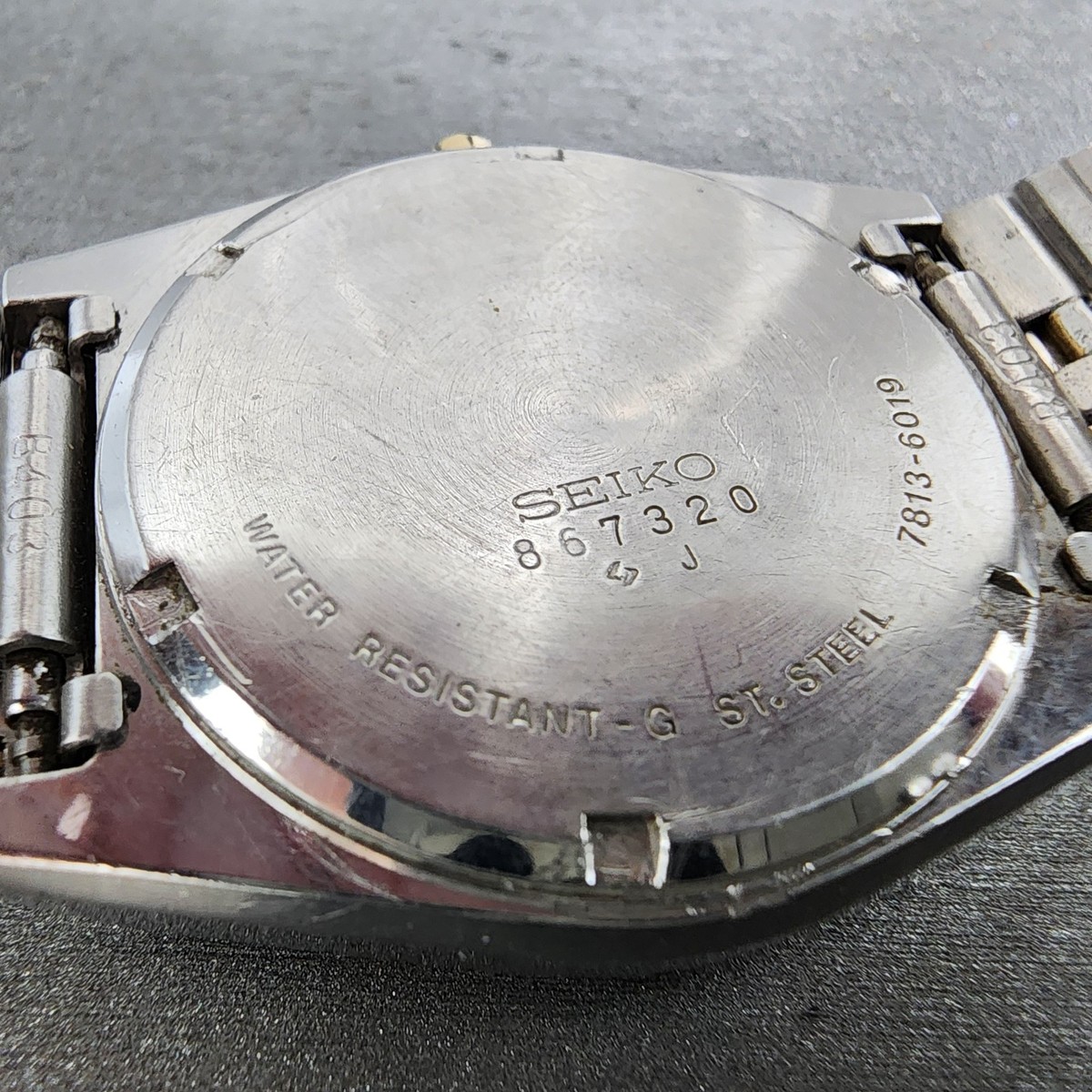 Seiko SQ Watch Men 34mm Blue Dial Two Tone Daydate Round 7813-6019