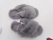 Stars Above Faux Fur Cross Band Slip-on Women's Slippers sizes 5/6  7/8