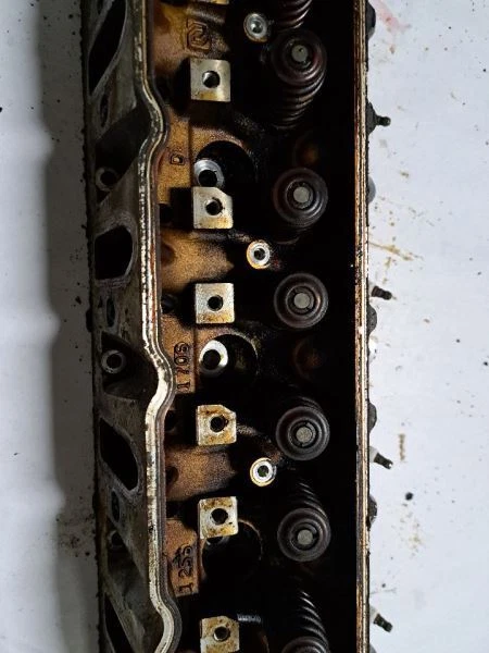 CULATA LATERAL IZQUIERDA se adapta a GMC YUKON 1999-2007 Foto 3 de 4