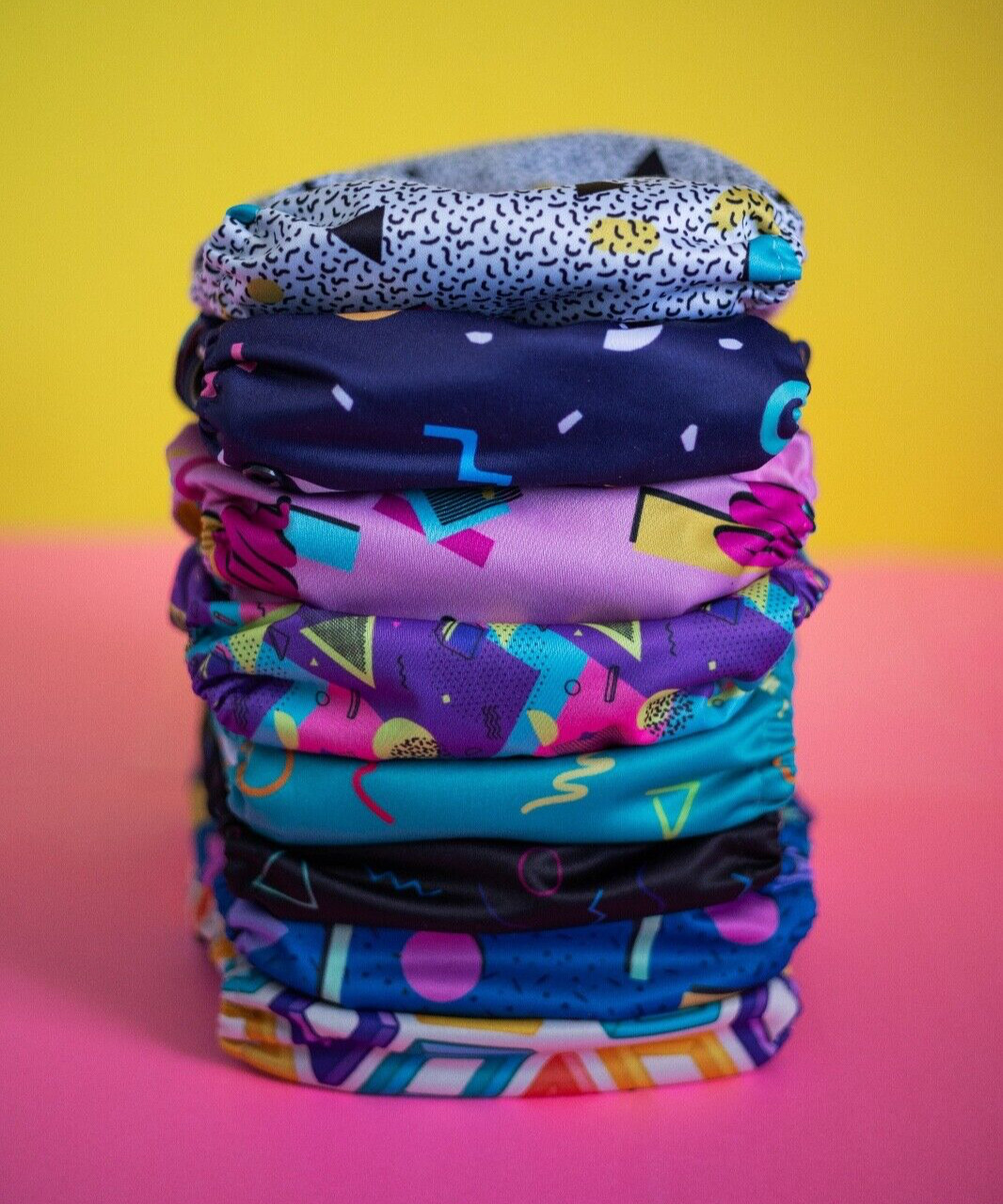 Set of 8x Retro Print Cloth Diapers with Inserts - 90's theme - NEW!