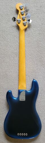 Fender American Professional II Precision Bass V, Dark Night, Deluxe Molded Case - Picture 7 of 15