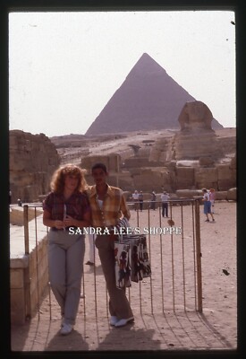 1984 Slide Giza Necropolis Pyramid Sphinx Woman Posing With Seller Egypt #2422
