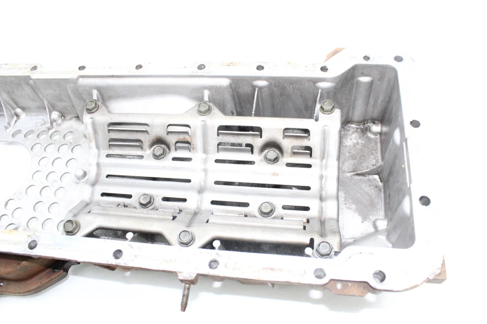 01-10 CHEVROLET SILVERADO 2500HD 6,6 L LLY CÁRTER DE ACEITE SUPERIOR Q6537 Foto 4 de 4