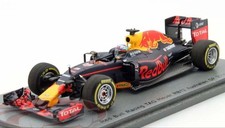 1/43 Spark Red Bull Racing RB12 D Ricardo Minicar