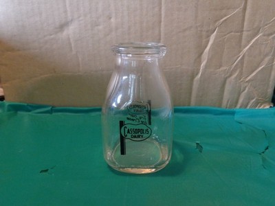 Cassopolis Dairy ''Try Our Ice Cream'' Half Pint Milk Bottle Cassopolis Michigan