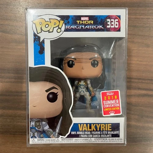 Funko POP! Marvel's Thor Ragnarok - Valkyrie #336 + Pop Protector