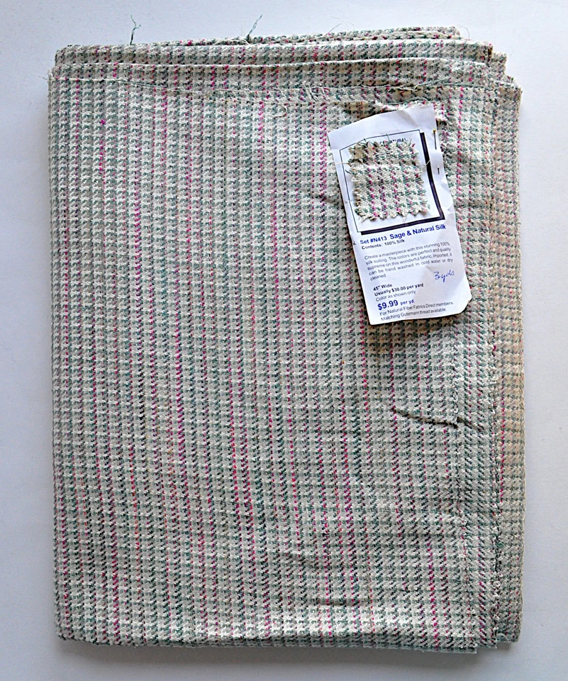 Sage Green & Berry 100% Silk Woven Houndstooth Suiting Yardage 3 Yd 45 W Luxury - Image 2 of 4