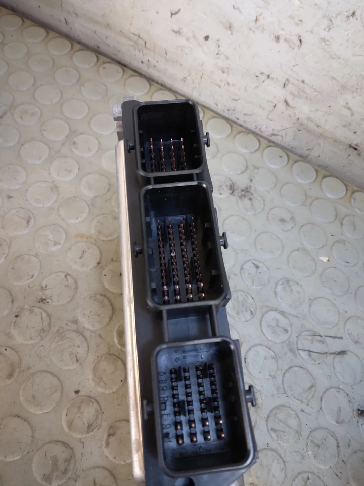 20982 Centralina motore Ford Focus C-Max 1.6 d I serie dal 2003 al 2010 cod 8m51 - Immagine 3 di 3