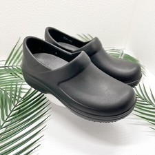 Crocs Women s Black Neria Pro II Round Toe Slip On Resistant Work Clog Size 6
