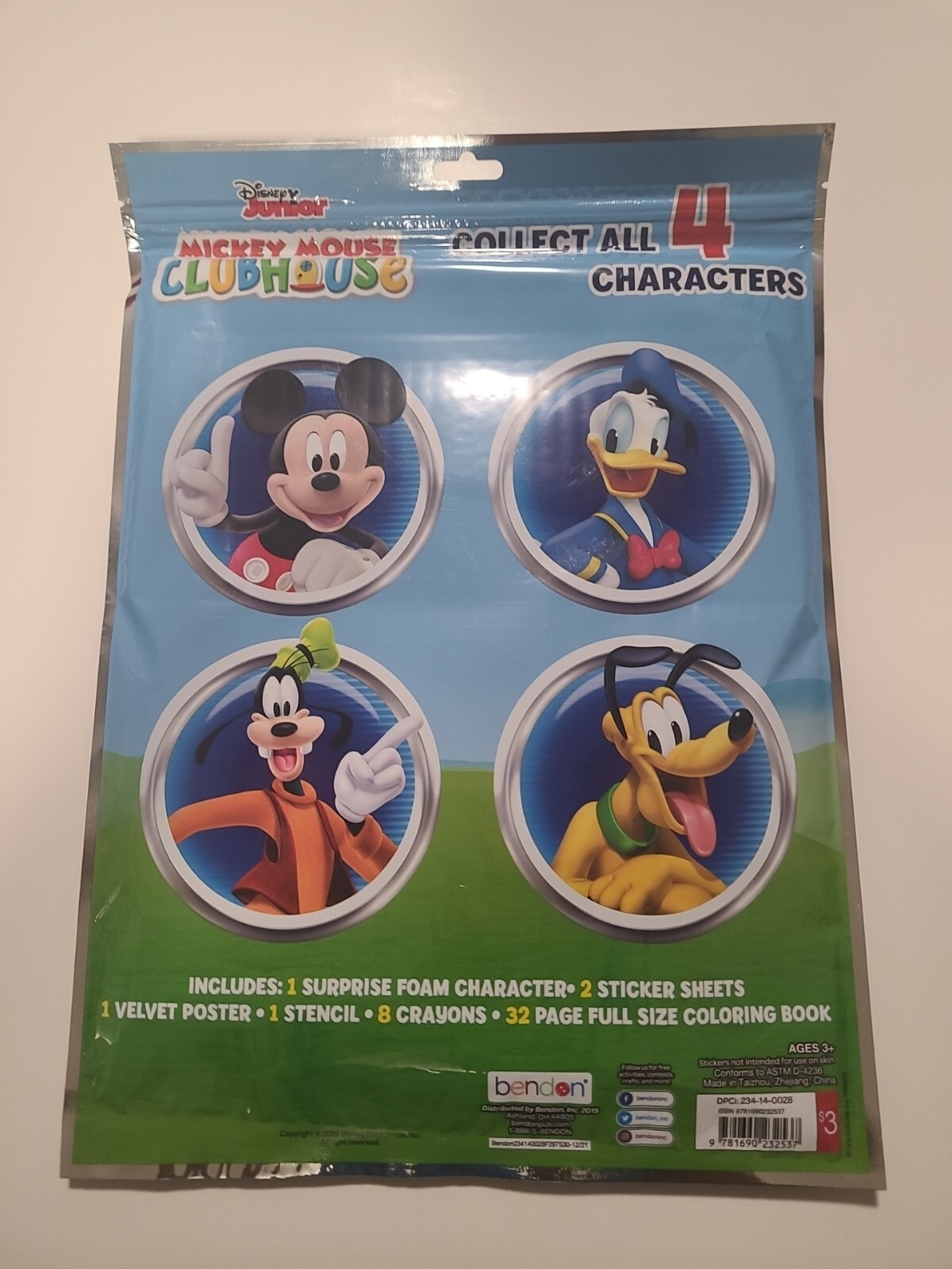 Mickey Grab n Go Play Pack – Toy World Inc