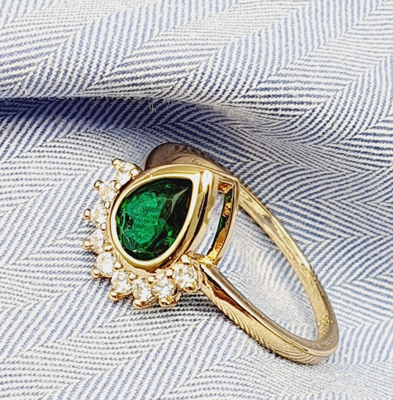 2Ct Pear-Shaped Simulated Emerald Promise Ring 14K Gold Plated