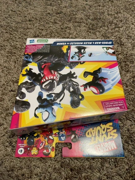 Marvel Stunt Squad Villain Knockdown Juego Spider-Man & Miles Morales vs Venom Foto 3 de 4