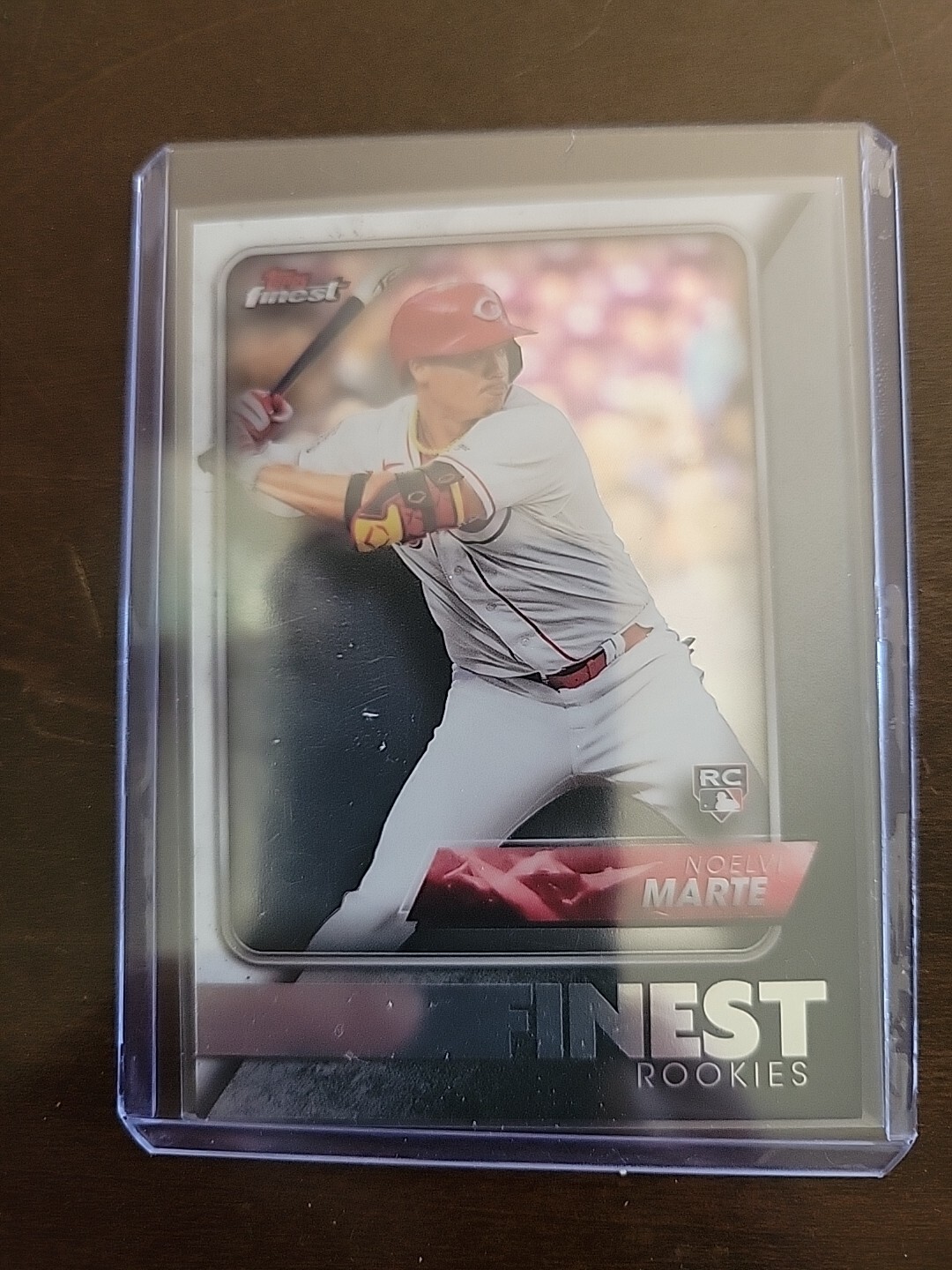 2024 TOPPS FINEST NOELVI MARTE REFRACTOR FINEST ROOKIES FRD-10 REDS