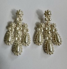 Pendientes araña Simone Rocha. Auténtico. Nunca usado. Excelente estado.