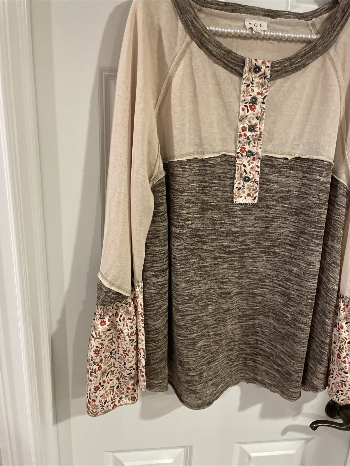 POL Top Size Large Patchwork Flared Floral Sleeve… - image 2