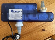 TMC V2 Vecton 300 UV Steriliser Unit (Fish Tank Aquarium UVC Filter Algae KOI)