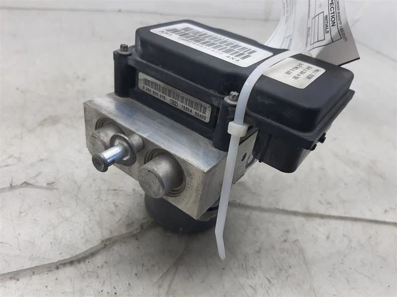 Anti-Lock Brake Part Assembly 06 DODGE DURANGO 05161606AA - Image 3 of 4