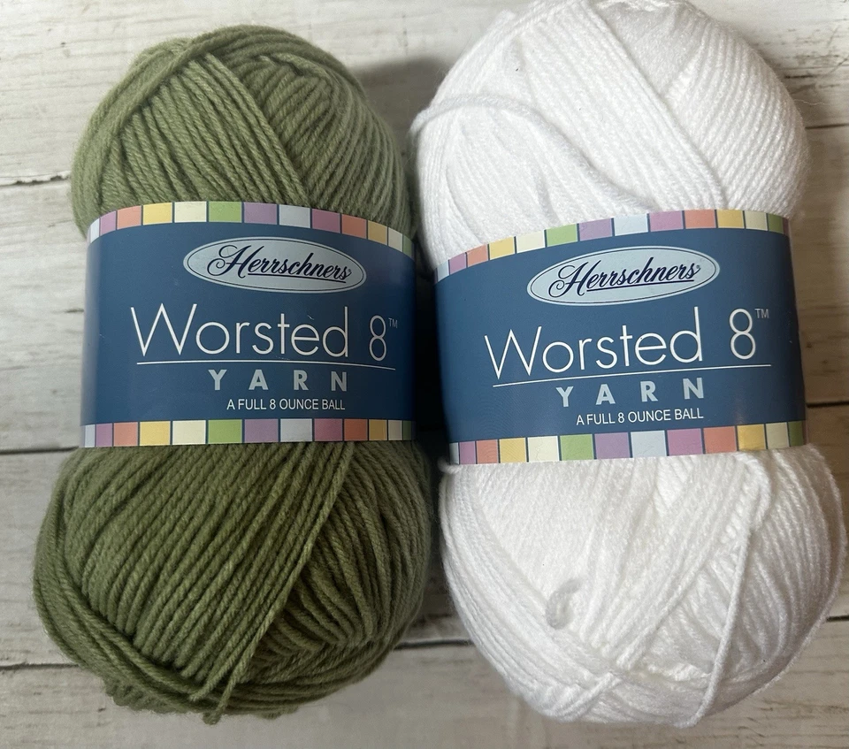 Lot Of 2 Herrschners Worsted Yarn Balls White & Green 8 oz/489 yd.READ - Image 2 of 4