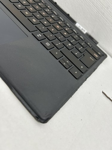 Microsoft Surface Pro 4 /5 / 6 / 7 Type Cover Keyboard 1725 UK English. (51 - Picture 3 of 4