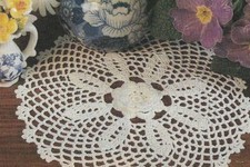 EIGHT LEAVES DOILY 9 1/2" HOME DECOR DIGEST SIZE CROCHET PATTERN INSTRUCTIONS