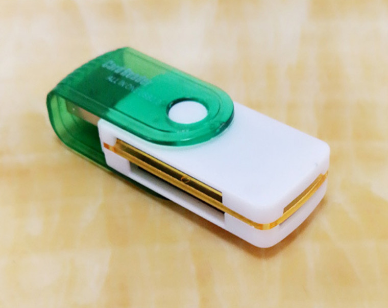 10pcs Multifunctional 4 in 1 card reader high speed SD/MS/TF/M2 card reader