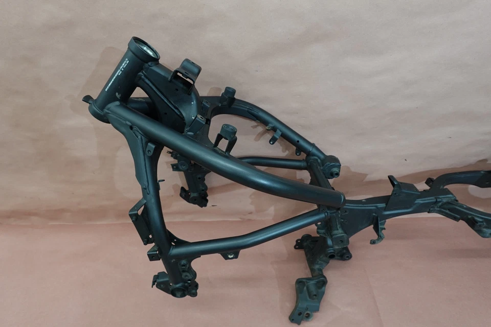 Шасси основной рамы Kawasaki Vulcan 650 S EN650 2015-2019 годов выпуска - Изображение 2 из 4