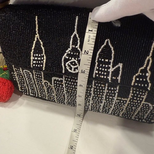 Viral Made In India New York City schwarz Skyline Perlen Tasche mit Charms Neu mit Etikett - Bild 5 von 12