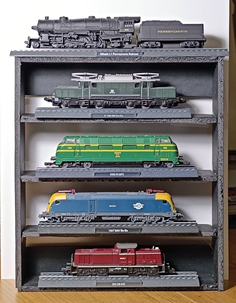 trenes estáticos sin locomoción para colección como nuevos, escala N