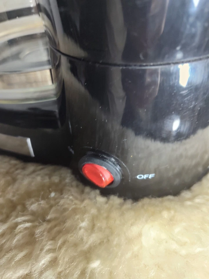 CAFETERA TOASTMASTER 12 TAZAS MODELO TM-121CM NEGRA - BUEN ESTADO. Foto 4 de 4