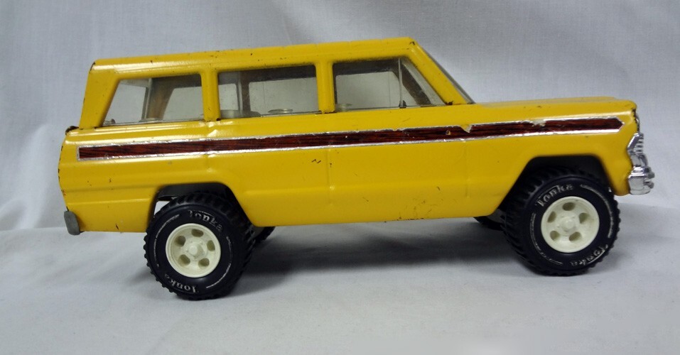 Vintage Tonka Yellow Jeep Cherokee Wagoneer #53078 Toy Truck