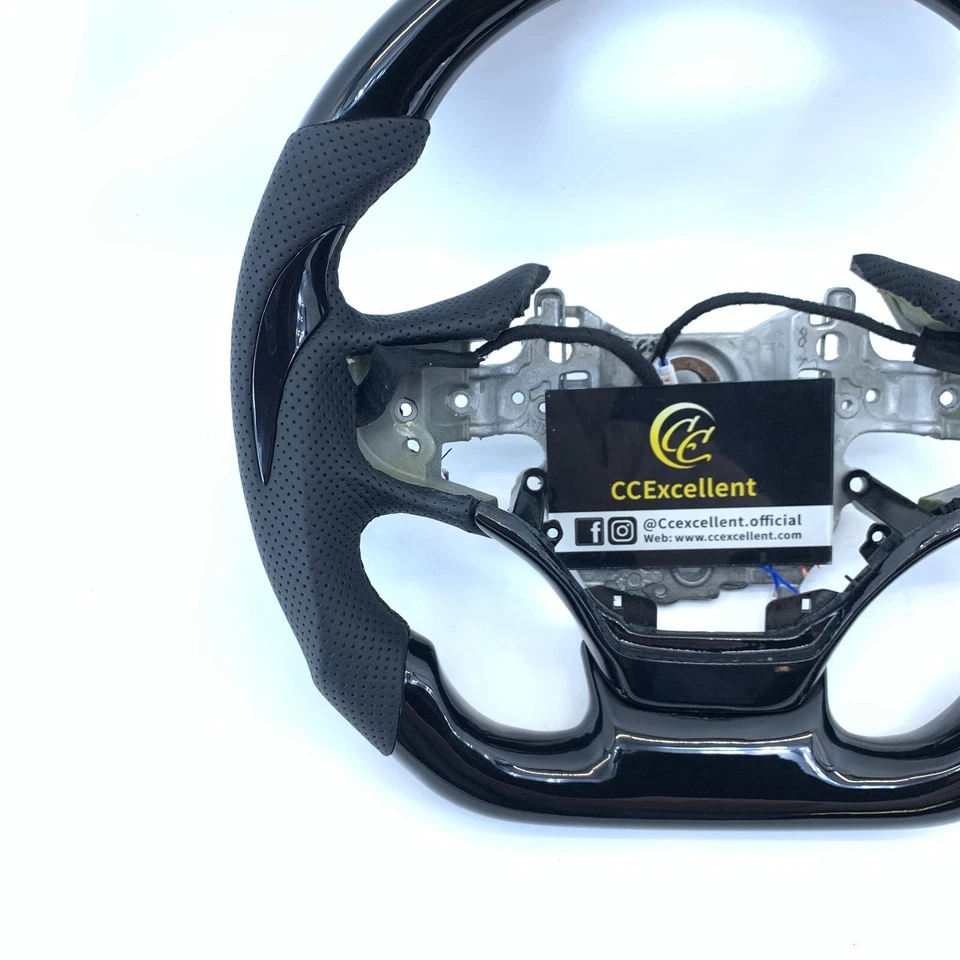 Carbon Fiber Steering Wheel For LEXUS UX250H/200 ES250 ES300h ES350 LS500/500H - Image 3 of 4
