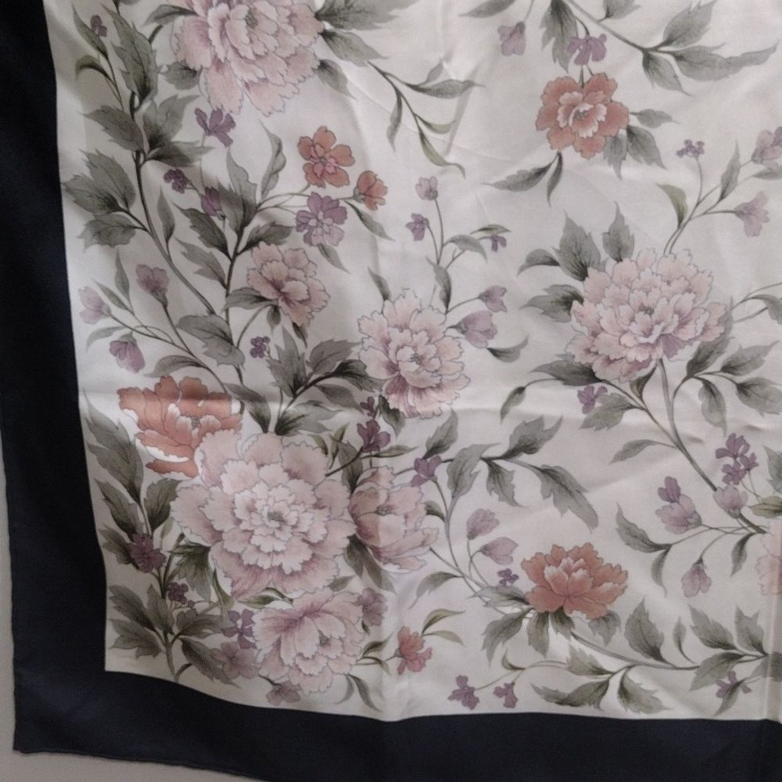 Pierre Cardin 💯% Silk Floral Print Luxury Scarf – 30x30-In Women’s Accessories image 5