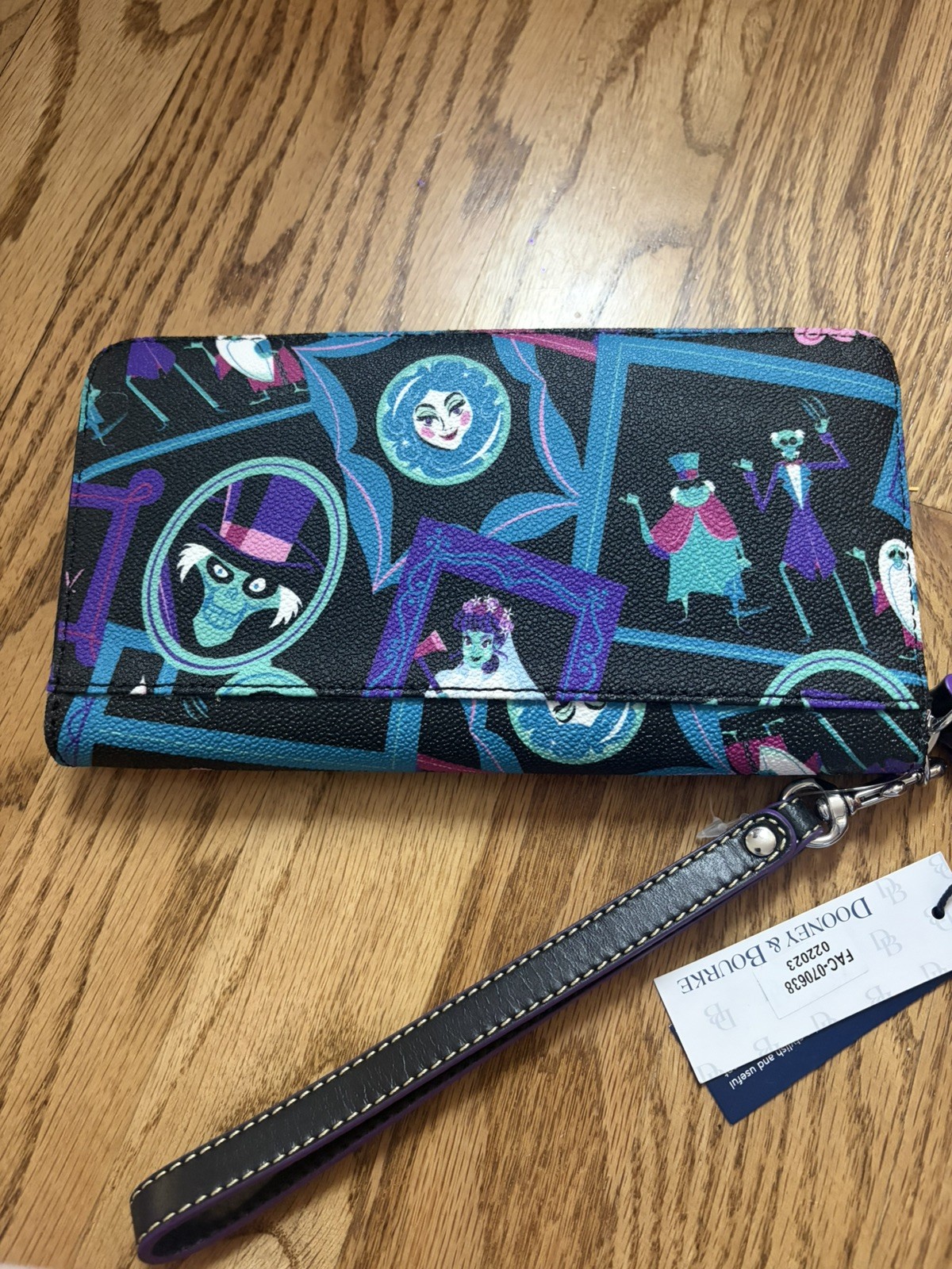 Disney Parks Dooney & Bourke Haunted Mansion Wallet Wristlet 2023 NWT image 2