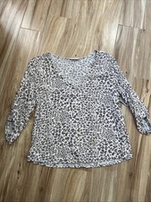 Womens Top Blouse Size M Leopard Print 3/4 Roll Tab Sleeves Sleeves Button Up