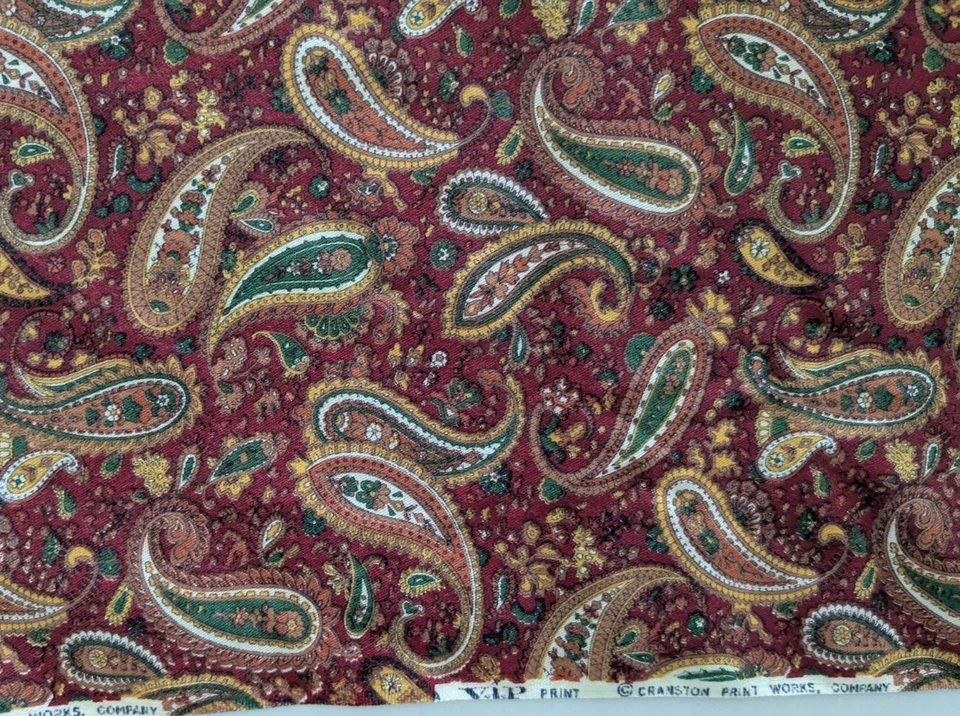 POR x 44" VIP CRANSTON Arándano/Tonos Tierra PAISLEY Foto 4 de 4