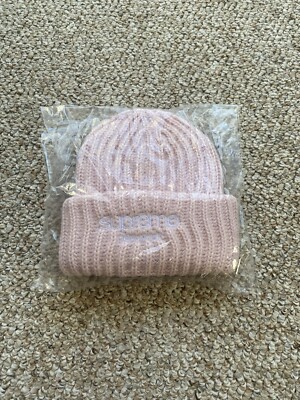 Supreme Classic Logo Chunky Ribbed Beanie (Pink) - FW24